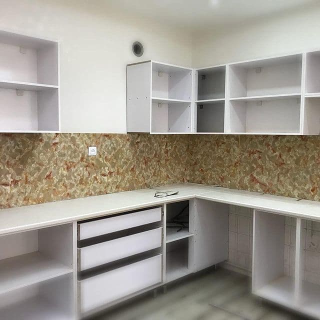 سرامیک بین کابینتی